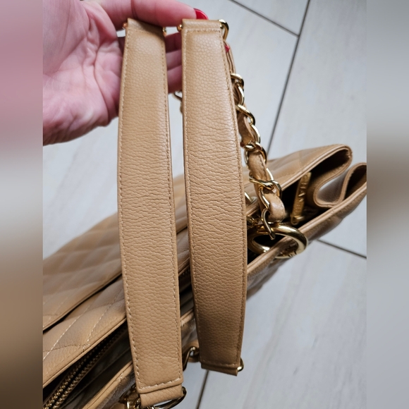 Chanel Caviar GST Tan Gold Chain Quilted Leather Bag EUC - Picture 4 of 16